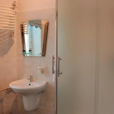 Hotel apartamentowy Cmc Putex *