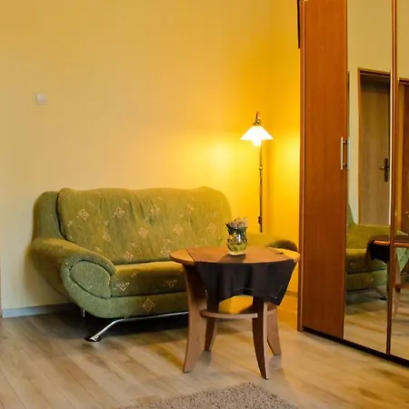Hotel apartamentowy Cmc Putex *